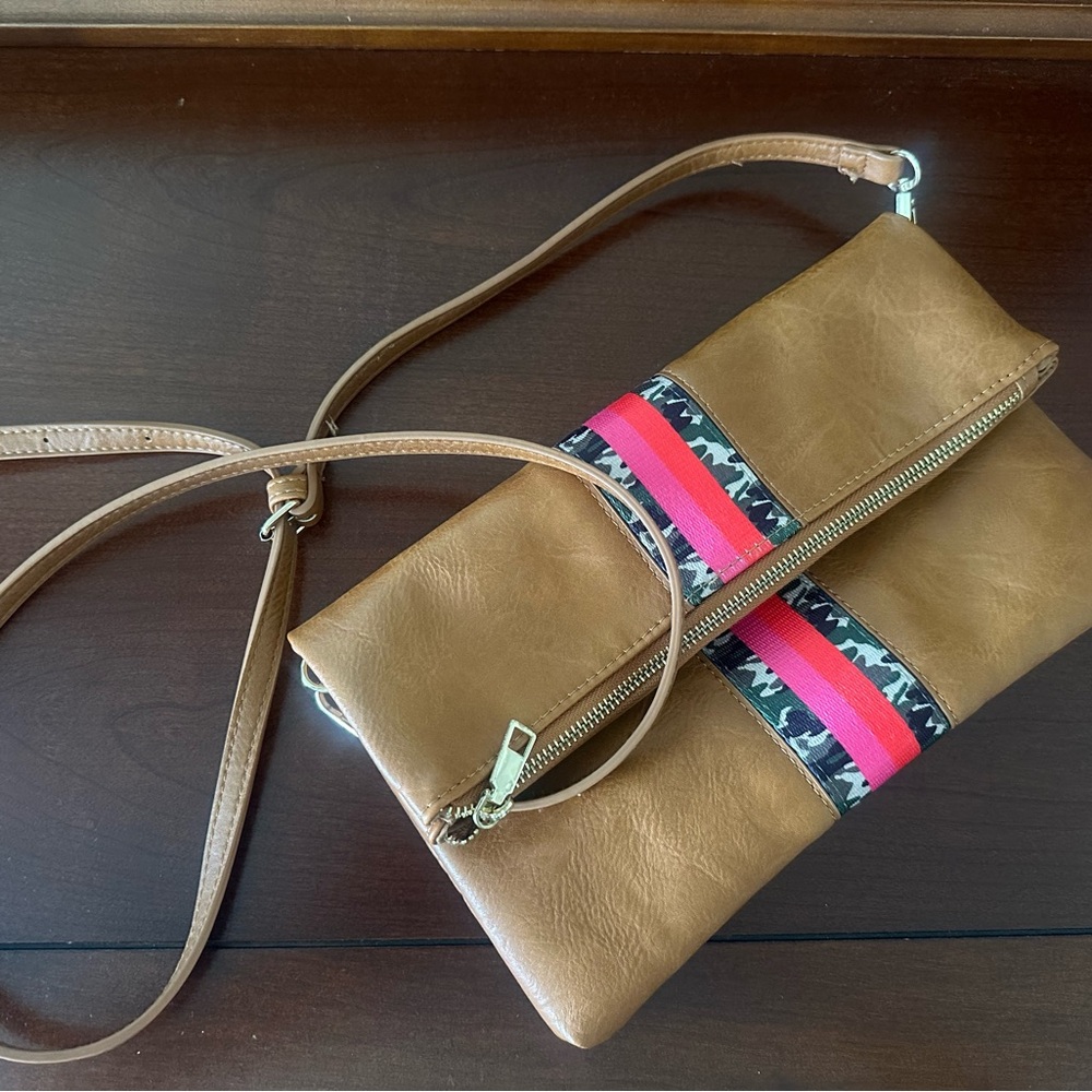 Social Threads Crossbody Bag - Tan, with Pink/Camo Stripe - Barely Used!